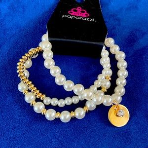 NWT Set of 3 Pearl & Gold Stretchy Bracelets